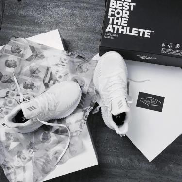 alpha bounce all white