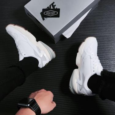 Hàng Chính Hãng Adidas Falcon White/Gum 2021** FV8279 Hàng Chính Hãng Adidas Falcon White/Gum 2021** FV8279