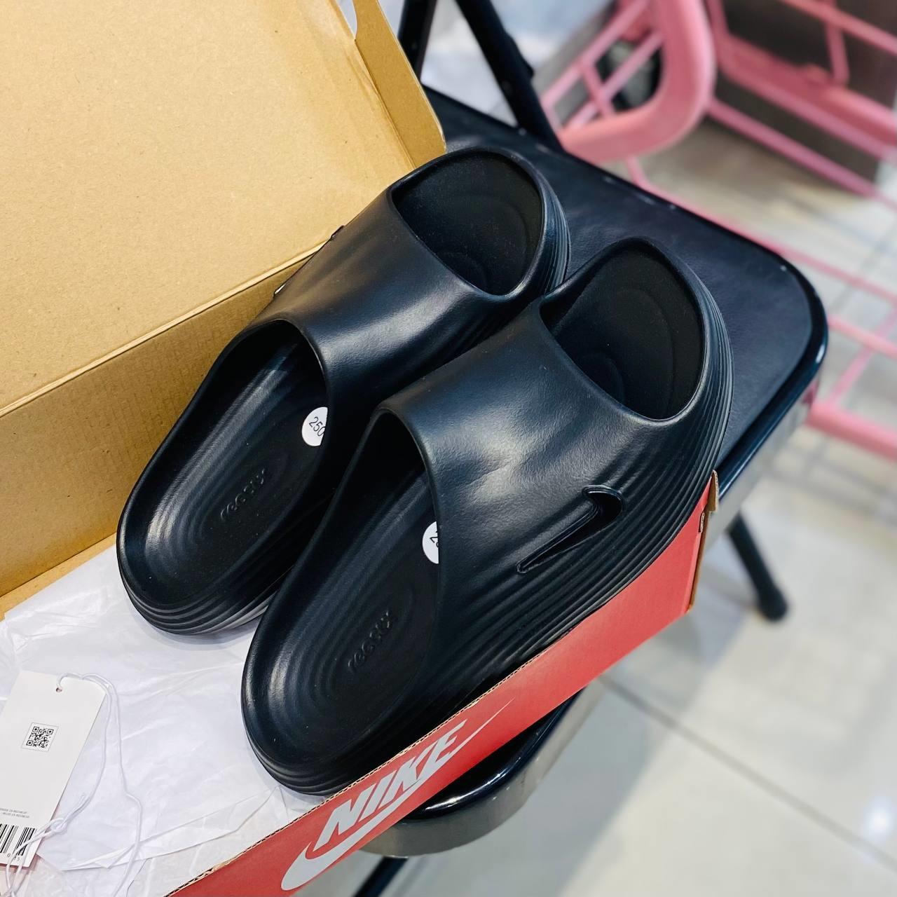 Giày thể thao, Balo thể thao, Nón thể thao, Thương hiệu giày nổi tiếng, Giày Adidas, Giày Nike, Balo Nike, Balo Adidas, Nón Nike, Nón Adidas