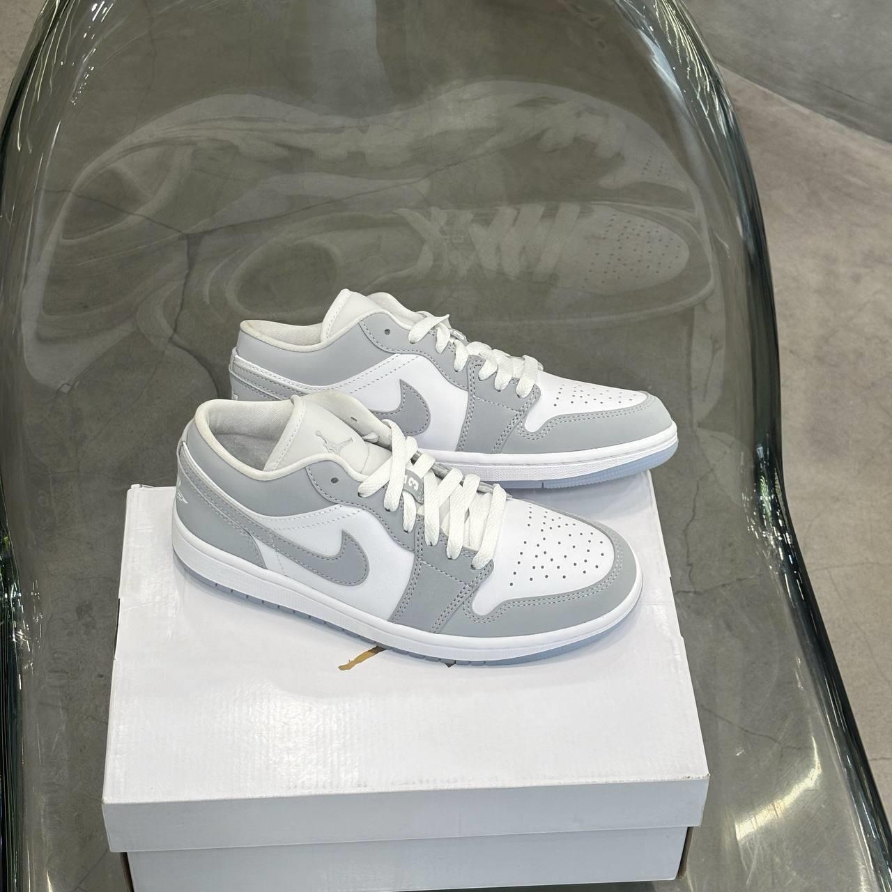 giày thể thao chính hãng, giày nike chính hãng, giày adidas chính hãng, giày newbalance chính hãng, giày converse chính hãng, giày puma chính hãng, giày vans chính hãng, giày asics chính hãng, giày everlast chính hãng, nước hoa chính hãng, ba lô, dép, dép quai ngang