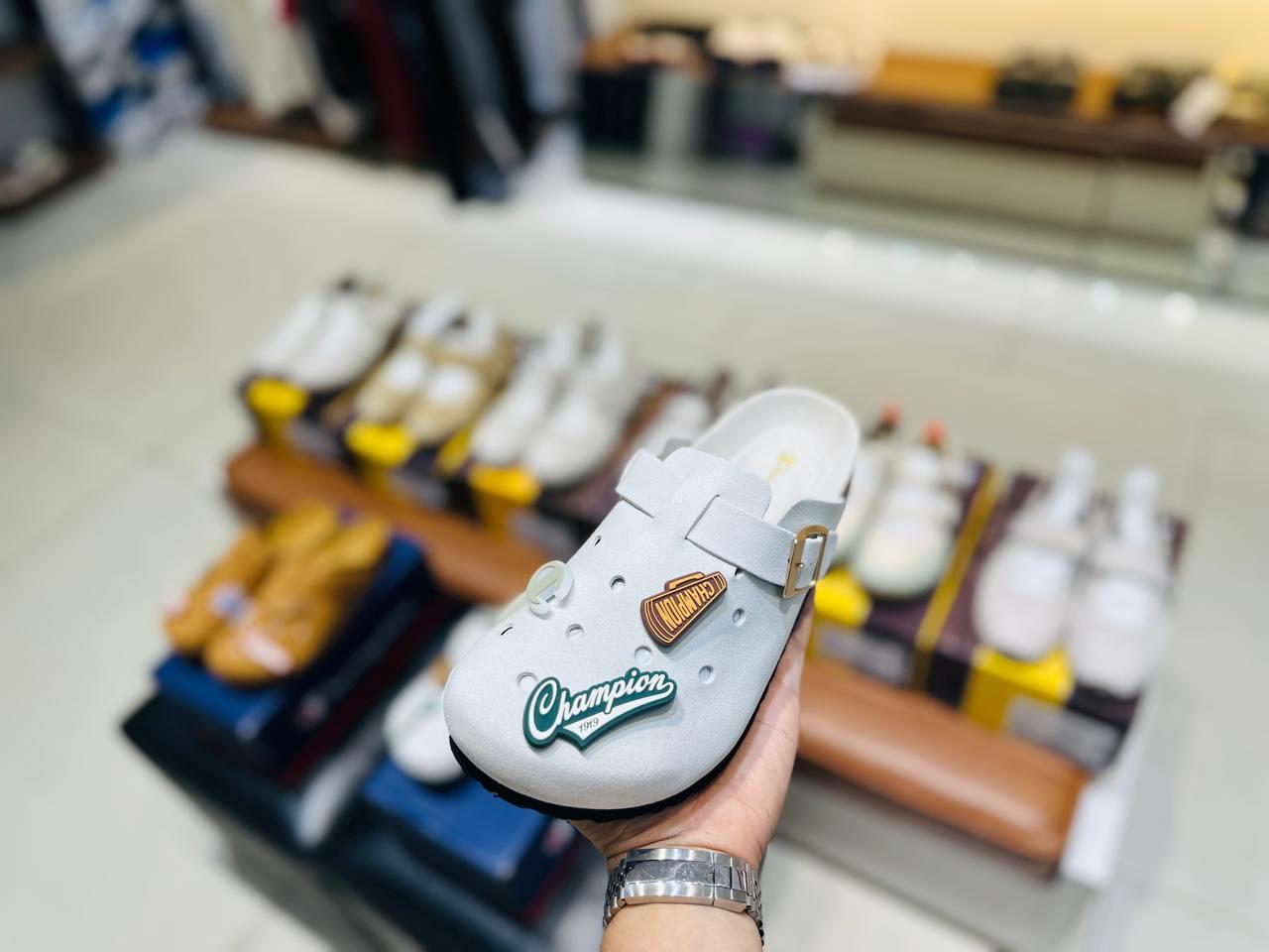Giày thể thao, Balo thể thao, Nón thể thao, Thương hiệu giày nổi tiếng, Giày Adidas, Giày Nike, Balo Nike, Balo Adidas, Nón Nike, Nón Adidas