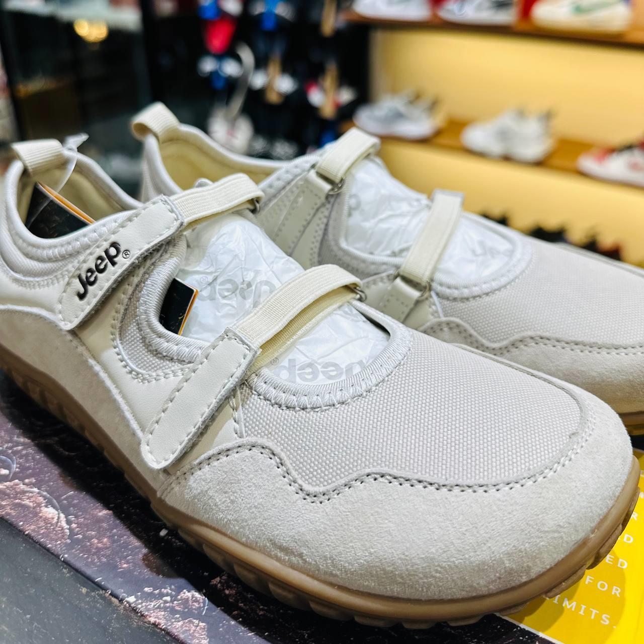 Giày thể thao, Balo thể thao, Nón thể thao, Thương hiệu giày nổi tiếng, Giày Adidas, Giày Nike, Balo Nike, Balo Adidas, Nón Nike, Nón Adidas
