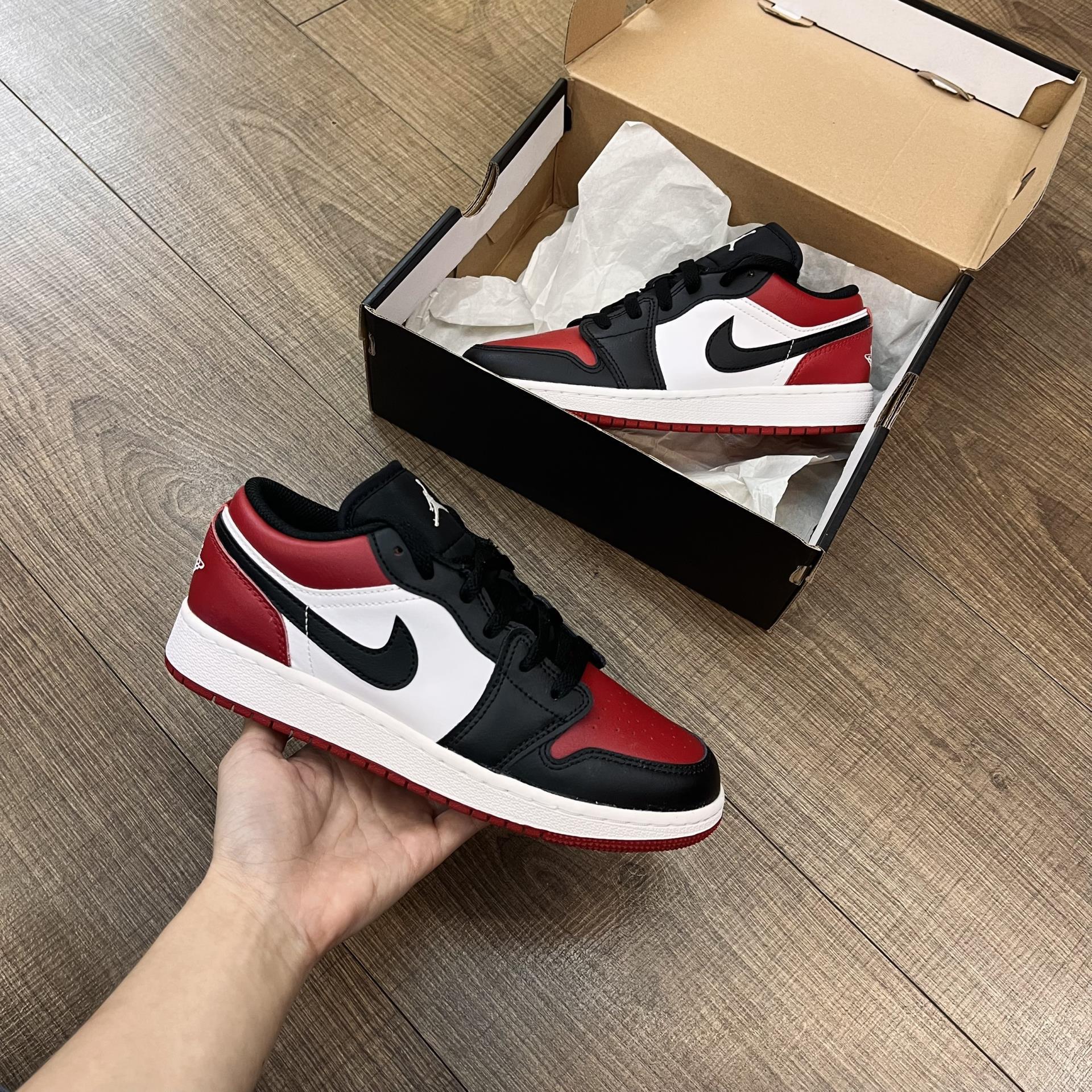 Minhshop.vn - CHOICE Giày Nike Air Jordan 1 Low 'Bred Toe' [553558