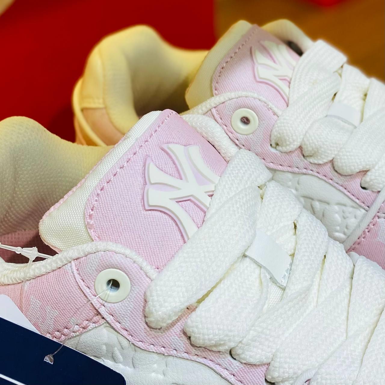 Giày thể thao, Balo thể thao, Nón thể thao, Thương hiệu giày nổi tiếng, Giày Adidas, Giày Nike, Balo Nike, Balo Adidas, Nón Nike, Nón Adidas