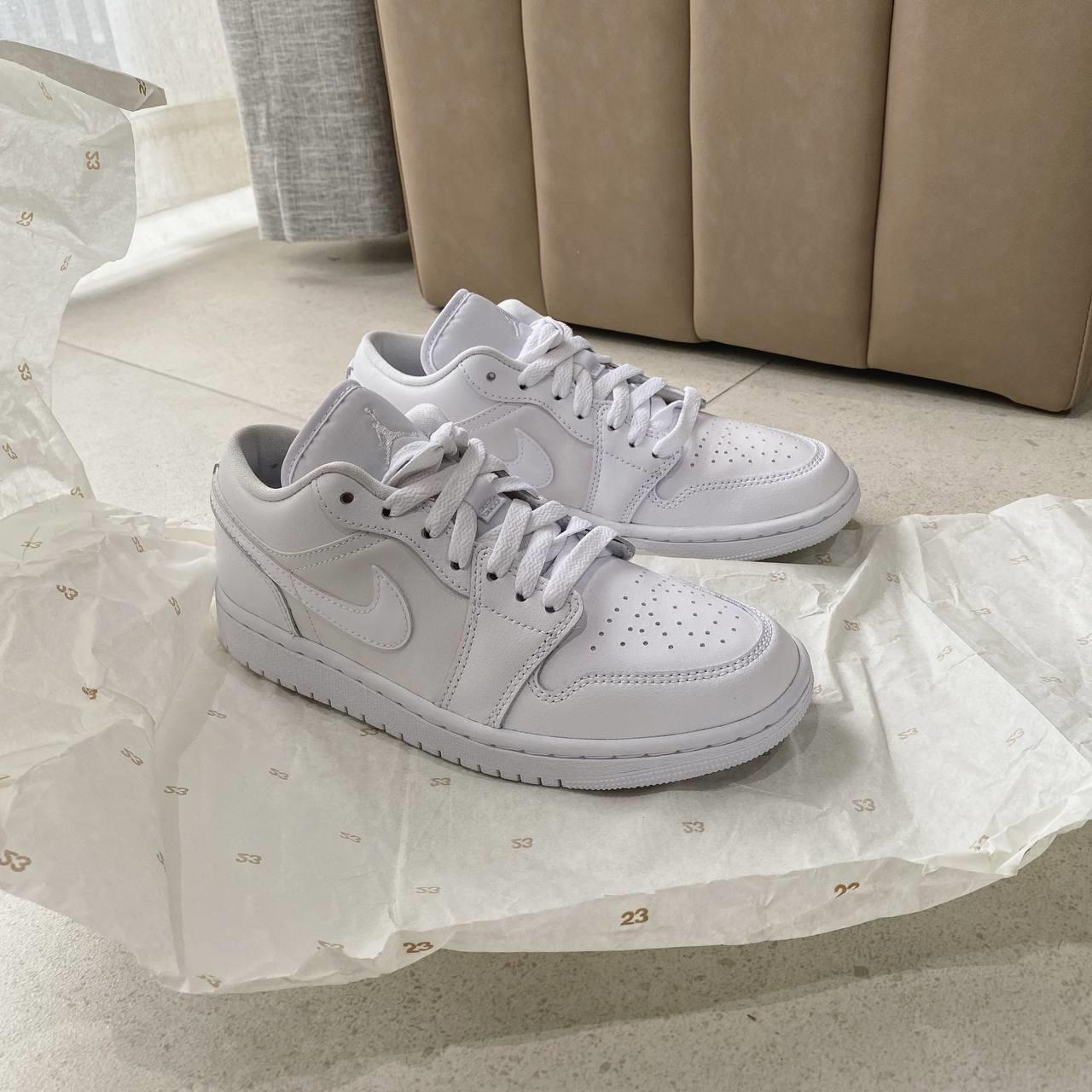 jordan 1 low triple white fog grey