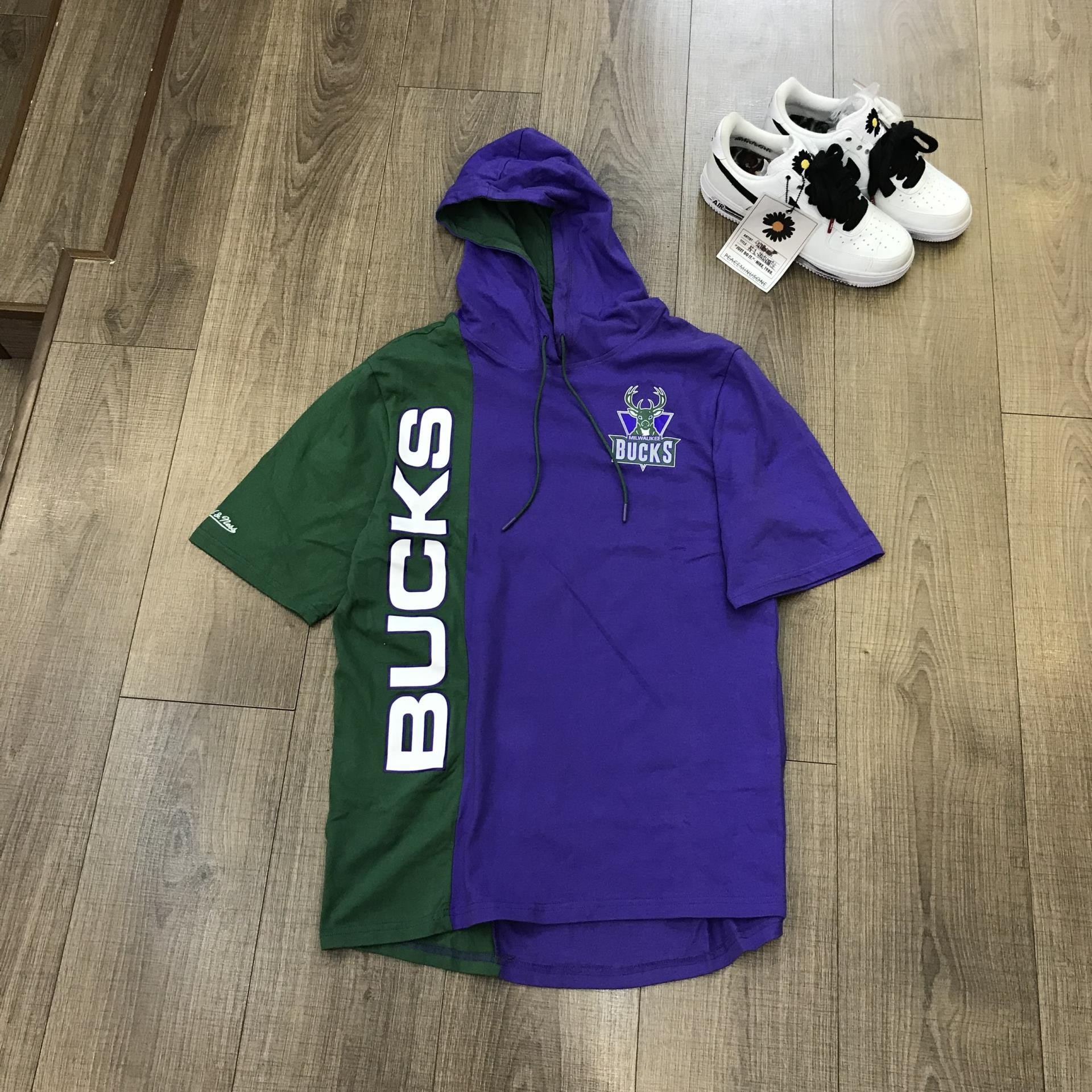 purple milwaukee bucks hoodie