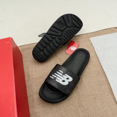 Slides NEW BALANCE - SMF200BW Black - Clogs and mules - Mules and sandals -  Men's shoes | efootwear.eu