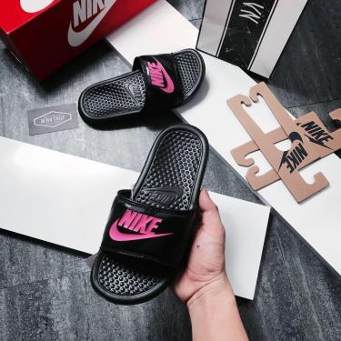 Nike benassi cheap black pink