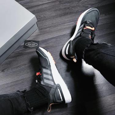 Hàng Chính Hãng Adidas Ultra Boost 6.0  Black/Orange 2020**
