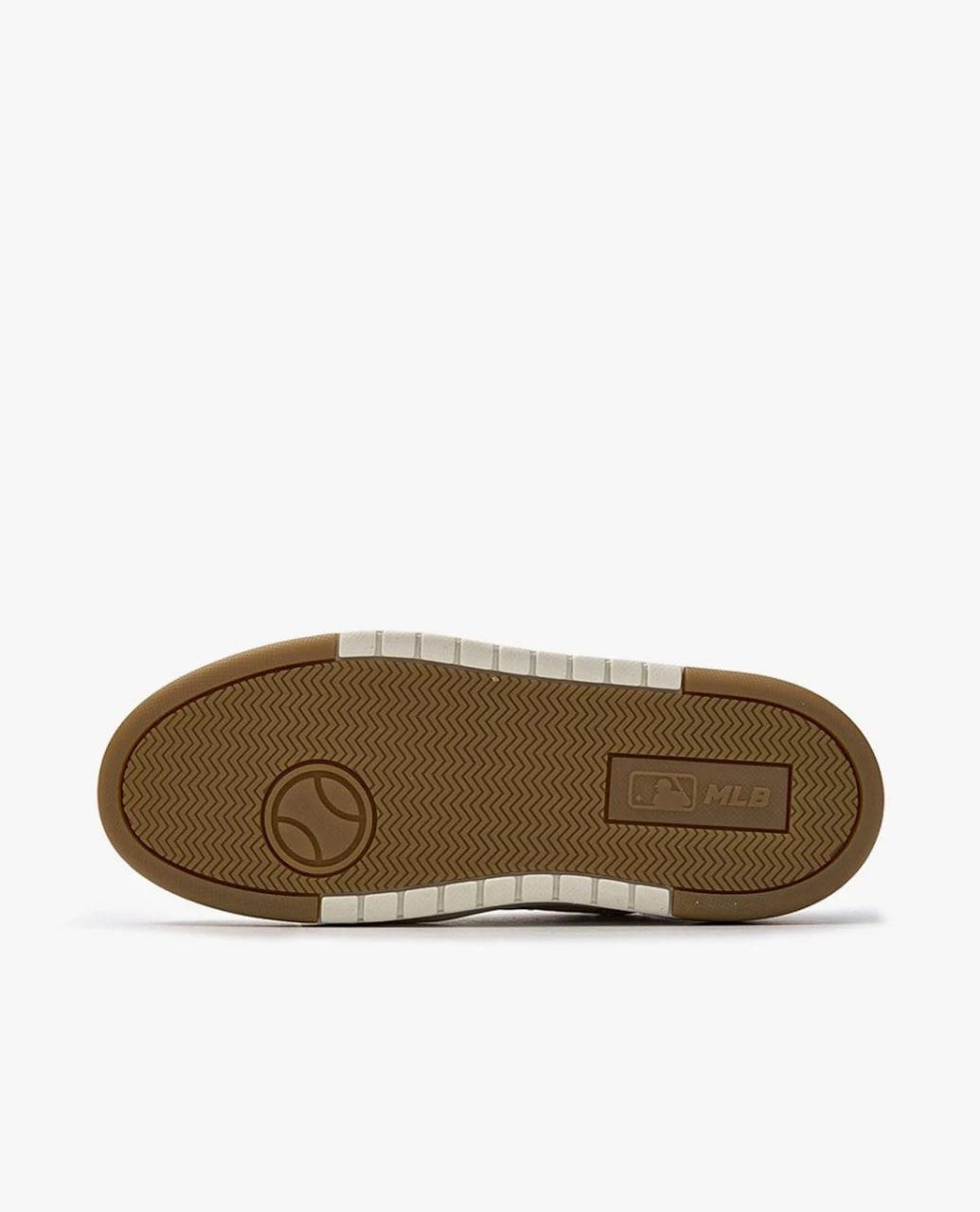 Giày thể thao, Balo thể thao, Nón thể thao, Thương hiệu giày nổi tiếng, Giày Adidas, Giày Nike, Balo Nike, Balo Adidas, Nón Nike, Nón Adidas