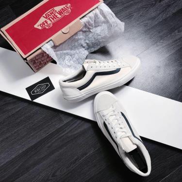 Vệ sinh vans Old Skool và các đôi giày da lộn nói chung Vệ sinh vans Old Skool và các đôi giày da lộn nói chung