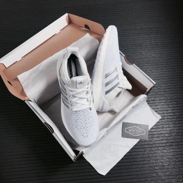 Giày Adidas Ultra Boost DNA Cloud White Silver Metallic [FW8692]