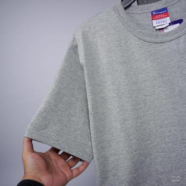 Áo Thun Champion Heritage Embroidered Script Logo Grey