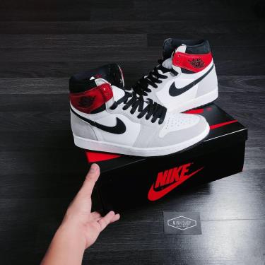 Giày Nike Air Jordan 1 Retro High OG 'Light Smoke Grey' ** [555088 126]