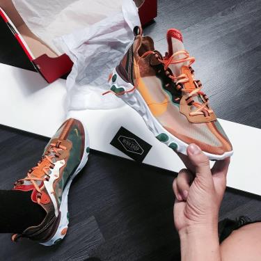 nike react element orange peel