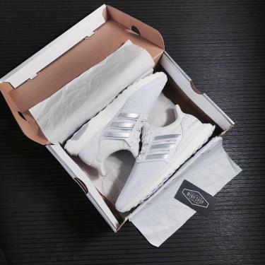 Giày Adidas Ultra Boost DNA Cloud White Silver Metallic [FW8692]