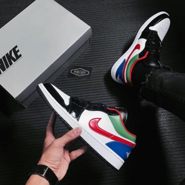 Giày Nike Jordan 1 Low Multi-Color Black Toe** [CZ4776 101]