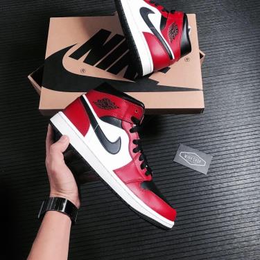 📶 BẮT SÓNG HÀNG HOT - Giày Nike Air Jordan 1 Mid 'Chicago Black Toe' ** [554724 069]