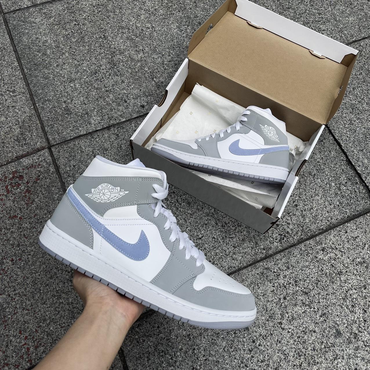 Minhshop.vn - { BEST SELLER ) Giày Nike Air Jordan 1 Mid Wolf Grey