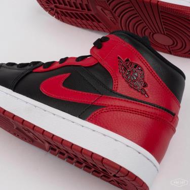 HAPPY NEW YEAR   3️⃣5️⃣% Giày Nike Air Jordan 1 Mid Banned ** [554724 074]