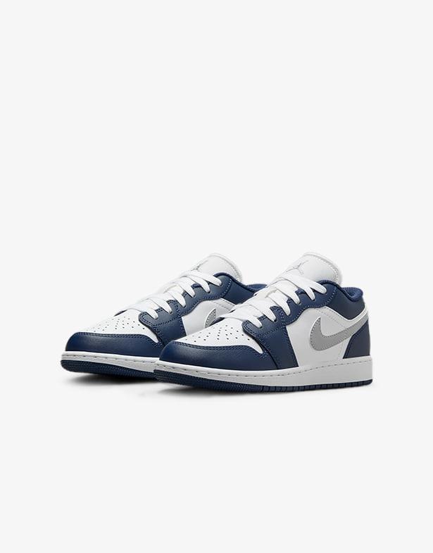 giày thể thao chính hãng, giày nike chính hãng, giày adidas chính hãng, giày newbalance chính hãng, giày converse chính hãng, giày puma chính hãng, giày vans chính hãng, giày asics chính hãng, giày everlast chính hãng, nước hoa chính hãng, ba lô, dép, dép quai ngang