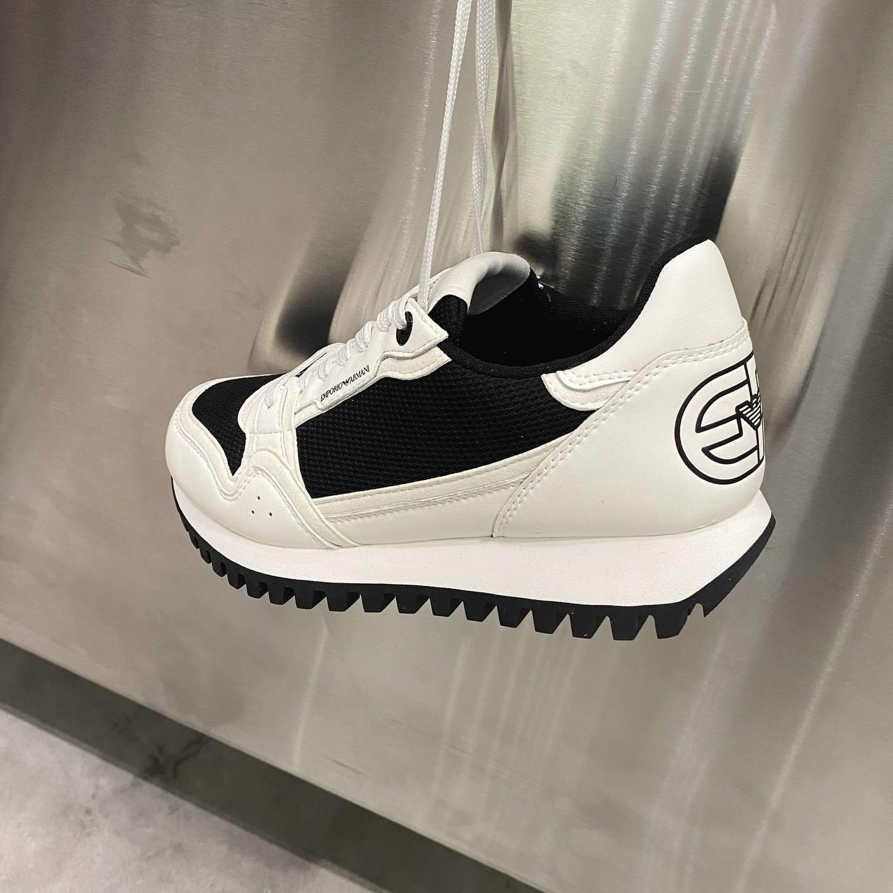  - Giày TRAINERS EMPORIO ARMANI OFF WHITE [X4X557 XM998]