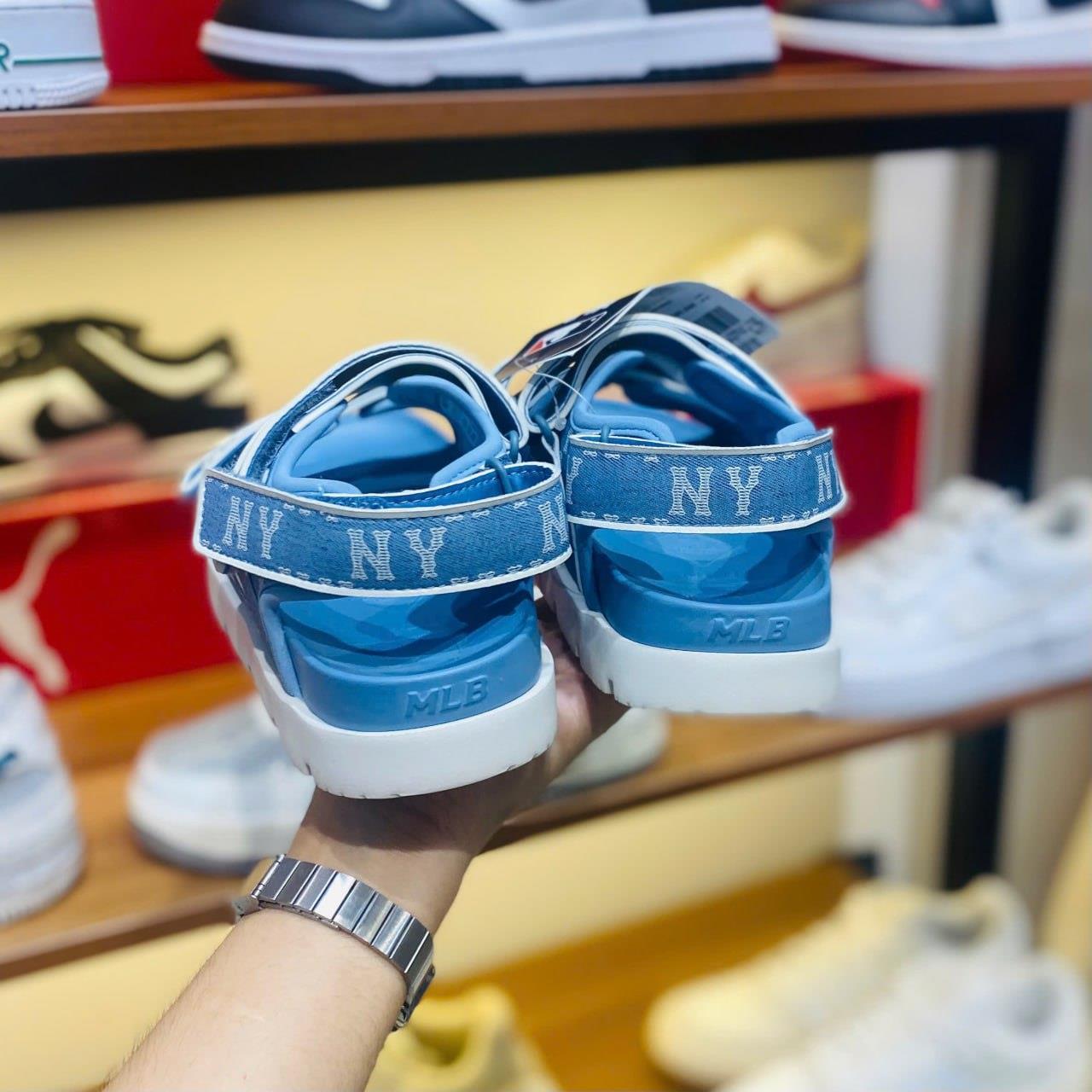 Giày thể thao, Balo thể thao, Nón thể thao, Thương hiệu giày nổi tiếng, Giày Adidas, Giày Nike, Balo Nike, Balo Adidas, Nón Nike, Nón Adidas