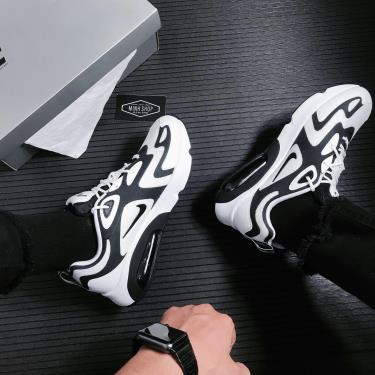 MAX HEAT Hàng Chính Hãng Nike Air Max 200 White/Black 2021** AQ2568 104 MAX HEAT Hàng Chính Hãng Nike Air Max 200 White/Black 2021** AQ2568 104