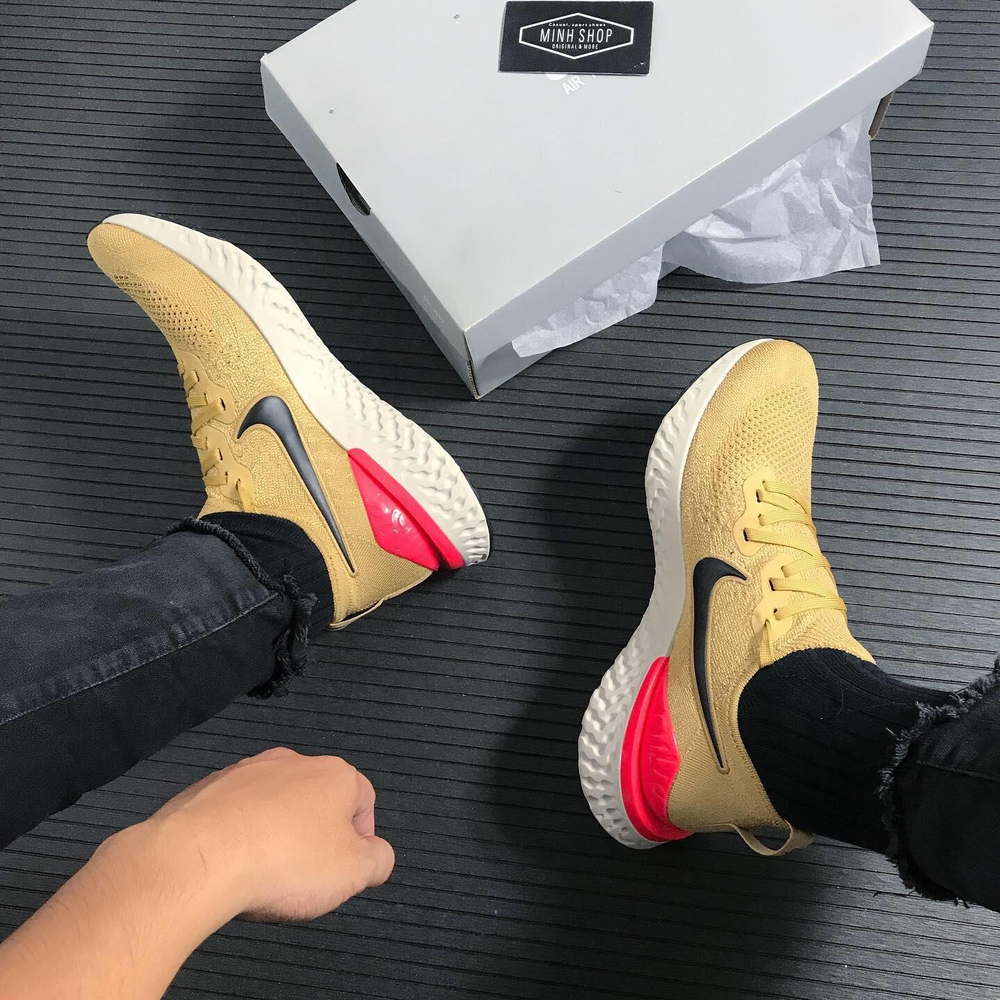 Nike epic react sale flyknit 2 club gold