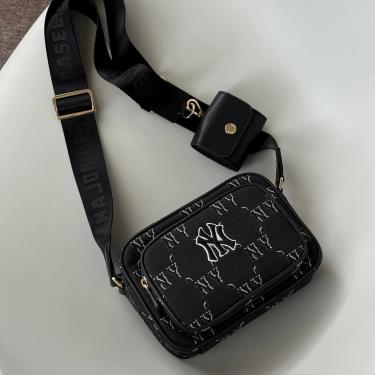 Túi MLB Monogram JQD New York Yankees Black [7ACRMDH5N 50BKS] - Image 1