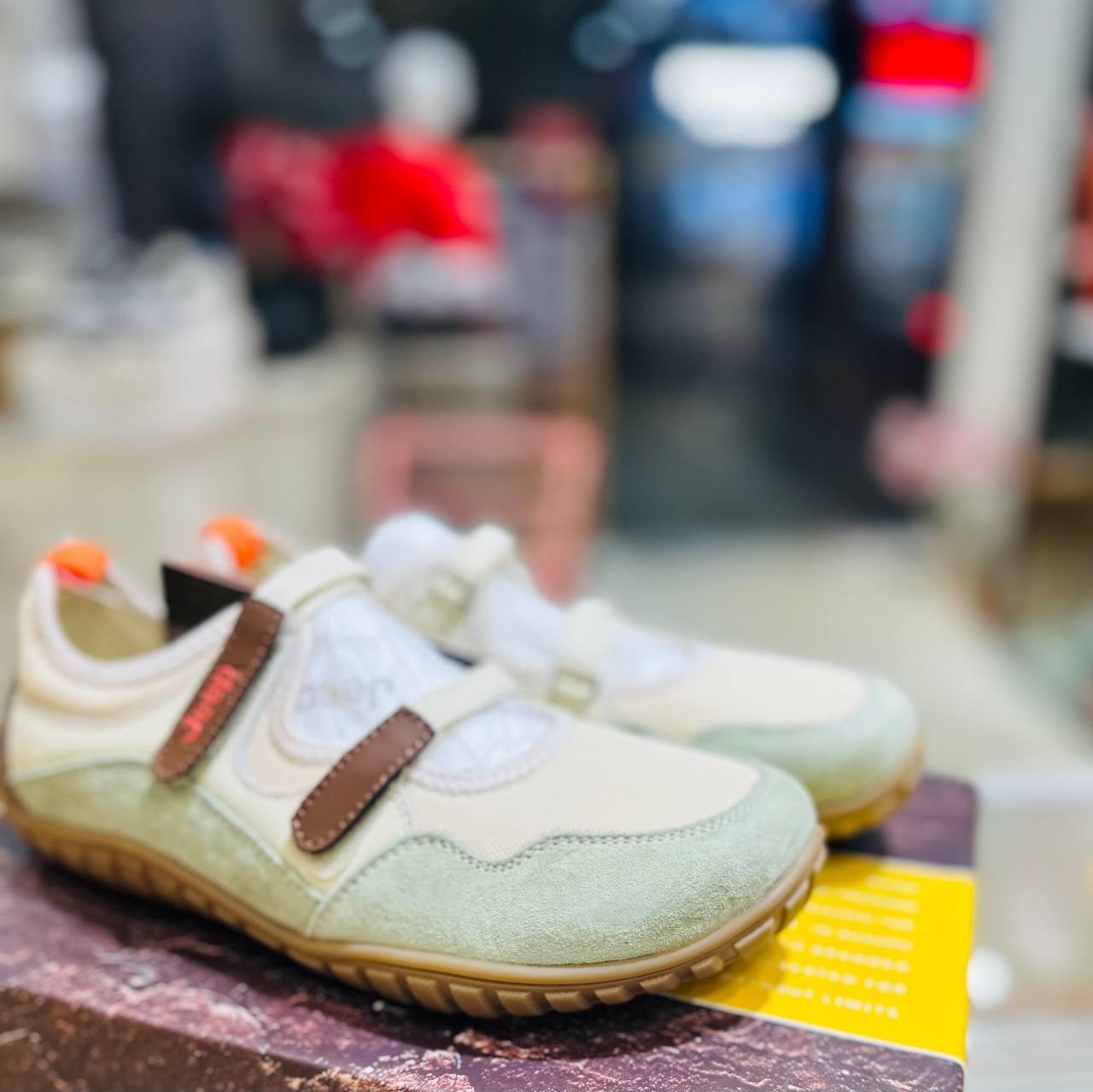 Giày thể thao, Balo thể thao, Nón thể thao, Thương hiệu giày nổi tiếng, Giày Adidas, Giày Nike, Balo Nike, Balo Adidas, Nón Nike, Nón Adidas