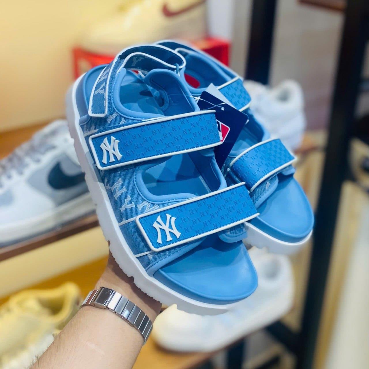 Giày thể thao, Balo thể thao, Nón thể thao, Thương hiệu giày nổi tiếng, Giày Adidas, Giày Nike, Balo Nike, Balo Adidas, Nón Nike, Nón Adidas