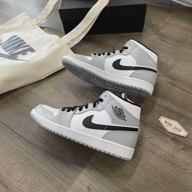 Giày Nike Air Jordan 1 Mid 'Light Smoke Grey' (M) [554724 092]