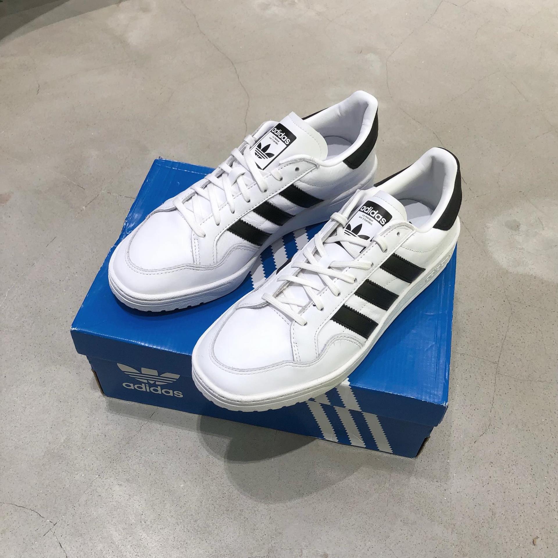 SALE THÁNG 7 ~~ Giày Adidas Team court 