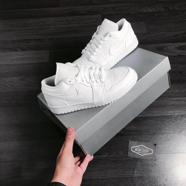 📤 HOT 📤 Hàng Chính Hãng Nike Air Jordan 1 Low 'Triple White' 2021** AO9944 111 📤 HOT 📤 Hàng Chính Hãng Nike Air Jordan 1 Low 'Triple White' 2021** AO9944 111