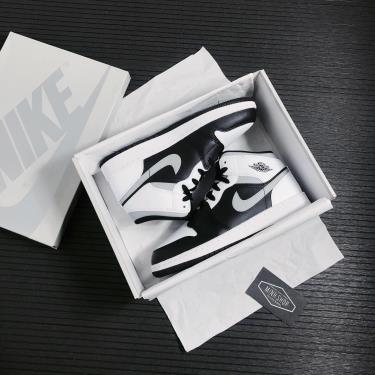 Giày Nike Air Jordan 1 Mid White Shadow GS ** [554725 073]