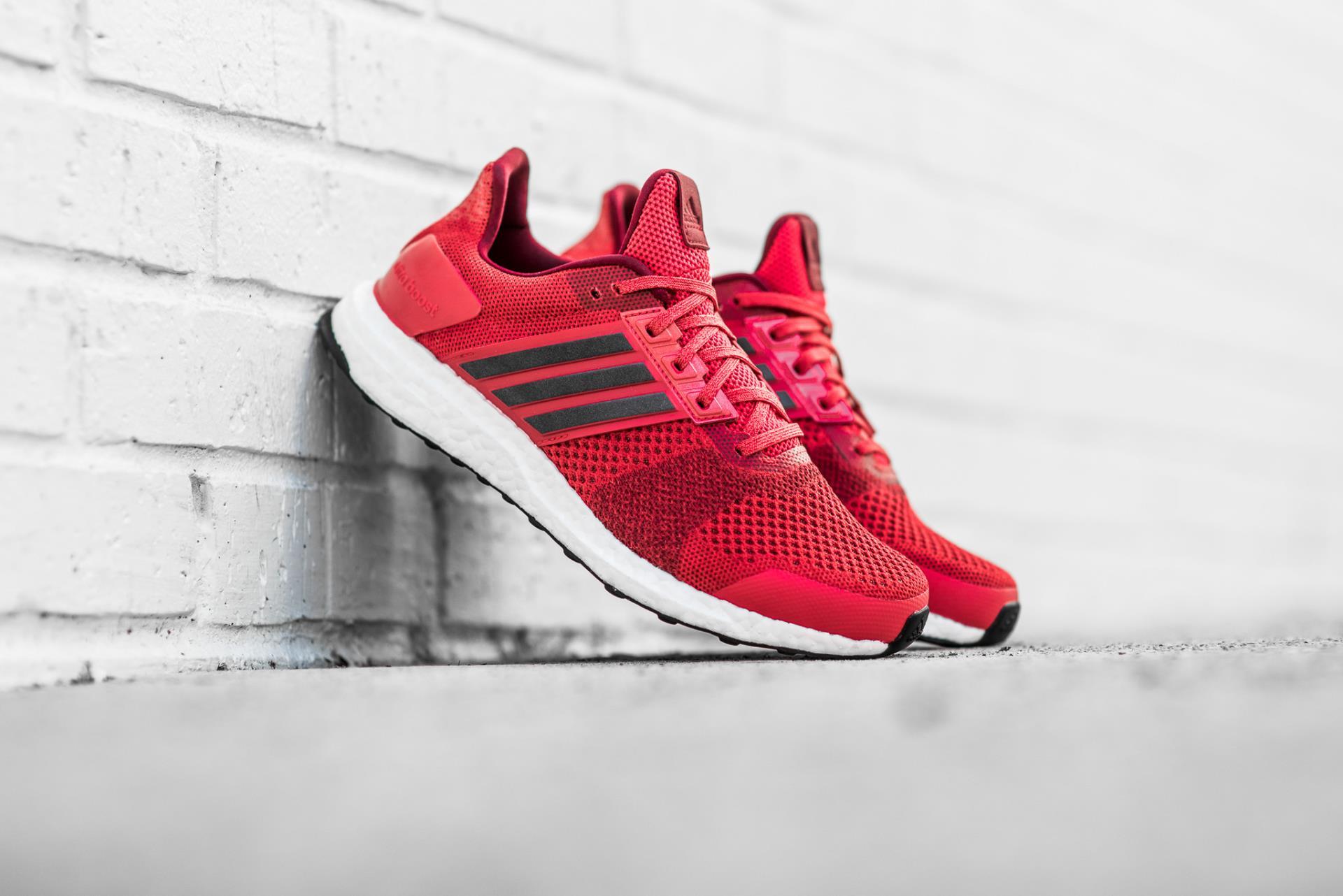 Adidas ultra boost outlet st red