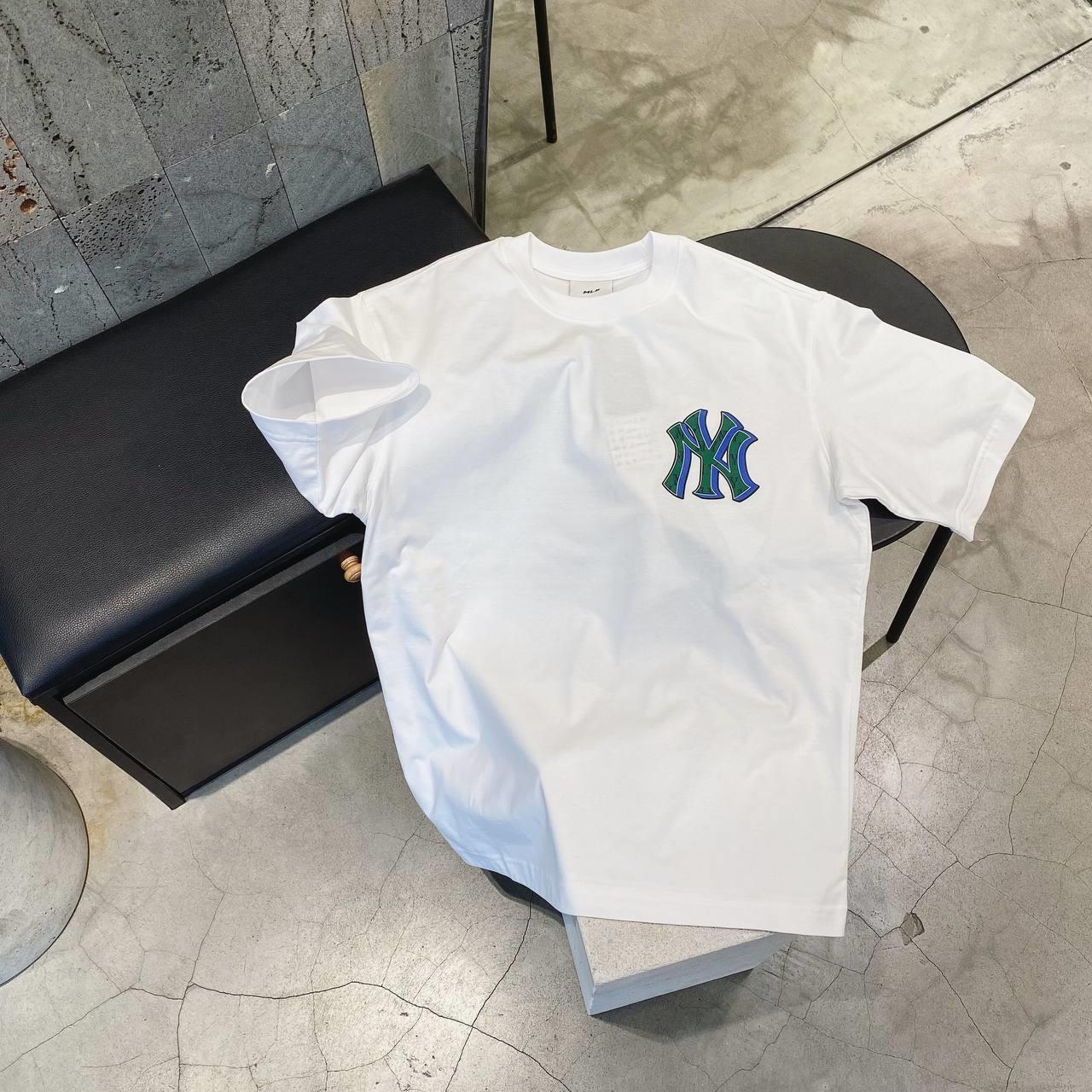 MLB Korea Unisex Monotive Oversized Short Sleeve Tee Shirt NY Yankees White