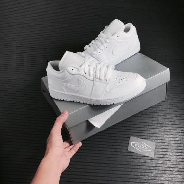 📤 HOT 📤 Giày Nike Air Jordan 1 Low 'Triple White' ** [AO9944 111]
