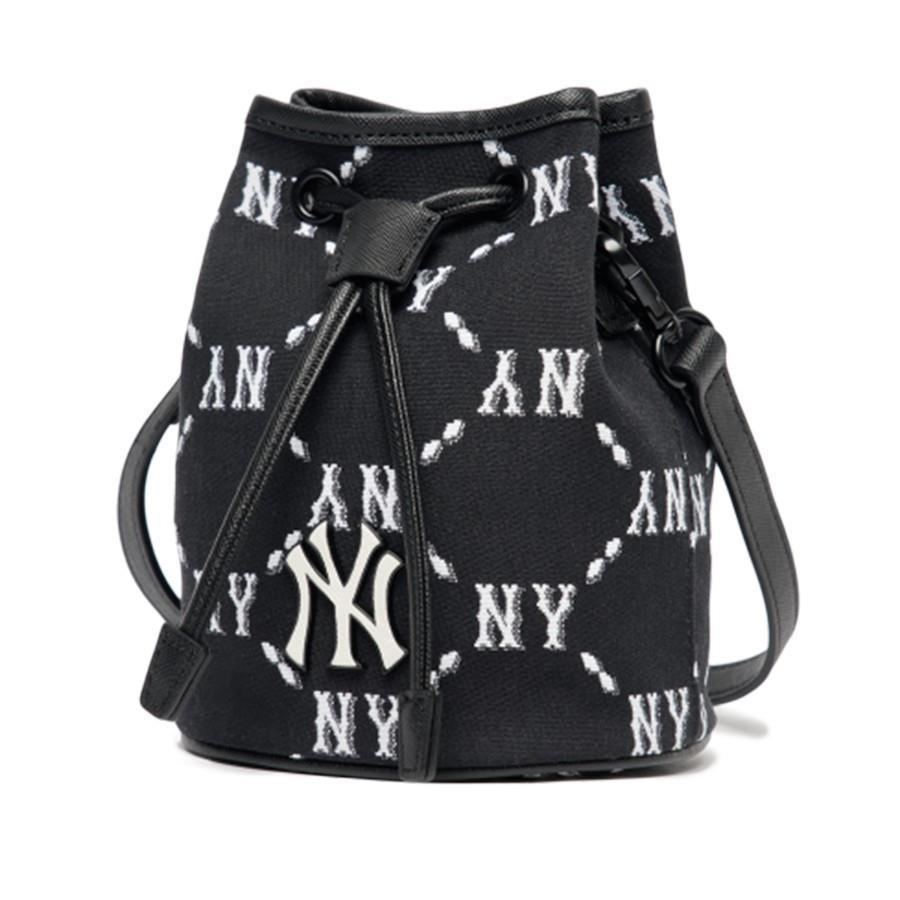 MLB KOREA Monogram Diamond Jacquard Bucket Bag New York Yankees