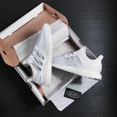 Giày Adidas Ultra Boost DNA Cloud White Silver Metallic [FW8692]