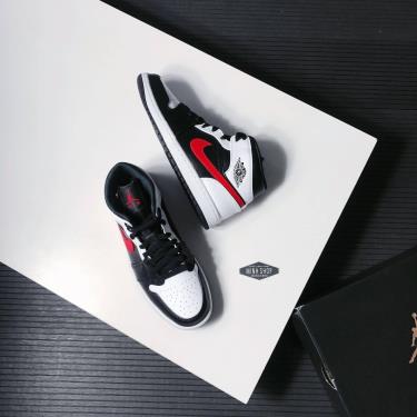 💲Best Seller💲 sale~30% 24G Giày Nike Jordan 1 Mid  Black Chile Red White [O] ** [554724 075]