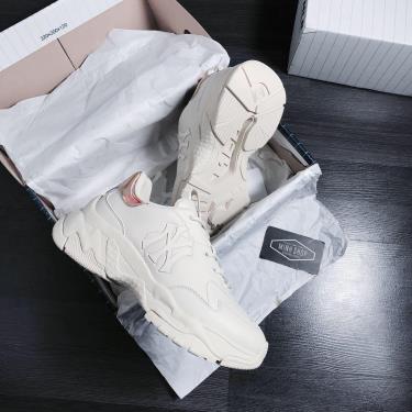 Hàng Chính Hãng MLB Big Ball Chunky Shiny New York Yankees Cream/Gold 2021** Hàng Chính Hãng MLB Big Ball Chunky Shiny New York Yankees Cream/Gold 2021**