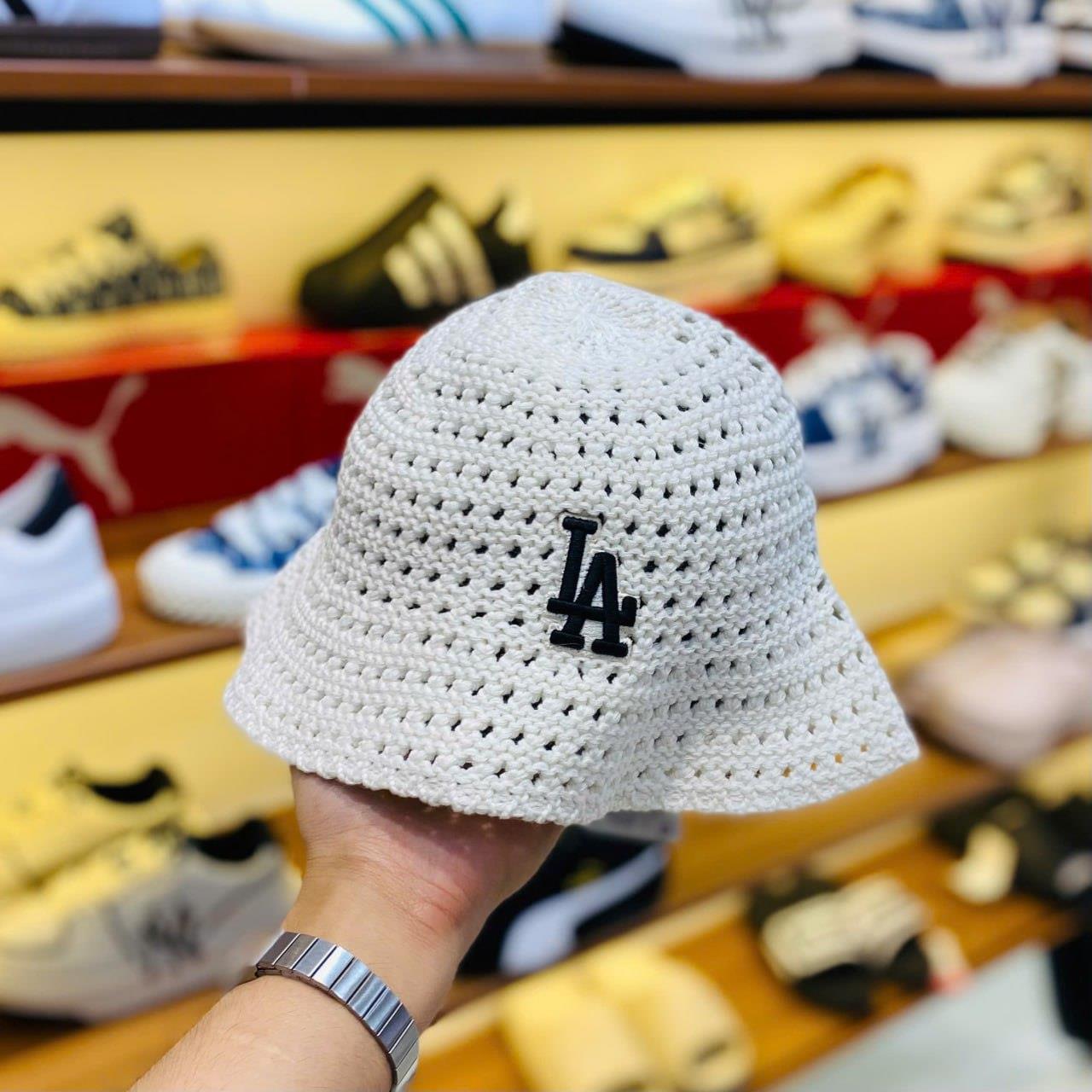 Giày thể thao, Balo thể thao, Nón thể thao, Thương hiệu giày nổi tiếng, Giày Adidas, Giày Nike, Balo Nike, Balo Adidas, Nón Nike, Nón Adidas