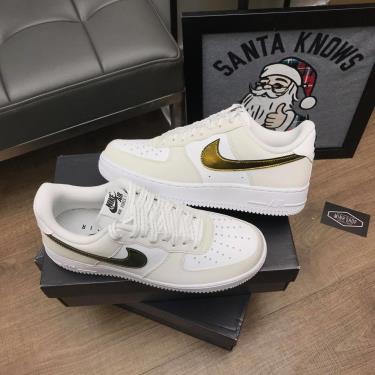 Giày Nike Air Force 1 '07 LV8 Metallic Summit White [DC9029 100]