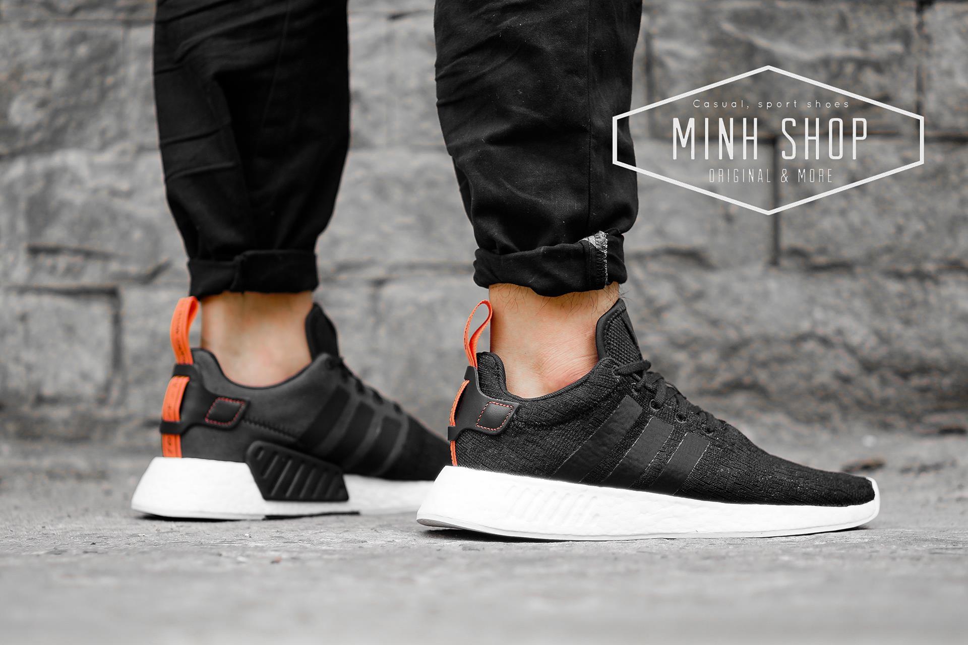 Adidas nmd r2 2018 2025 new arrival black/white pk