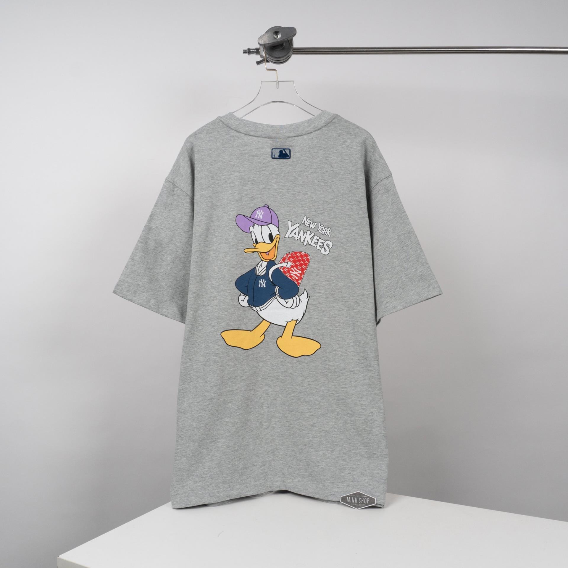 MLB x Disney - Overfit Short Sleeve T-Shirt - Mickey Mouse - PREORDER New York Yankees / L