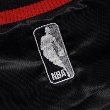 Áo Khoác Bomber Jacket NBA Chicago Bulls Black White LIMITED **