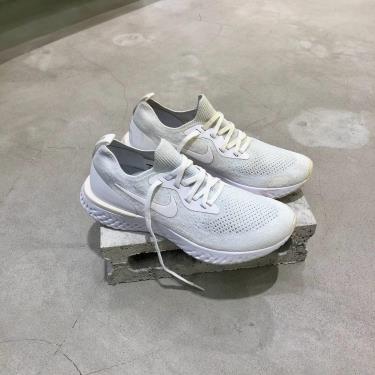 nike epic react triple white
