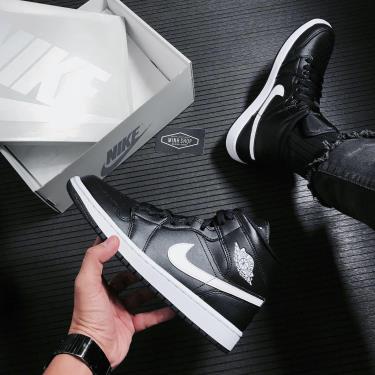 Giày Nike Air Jordan 1 Mid 'Black White' ** [BQ6472-011]